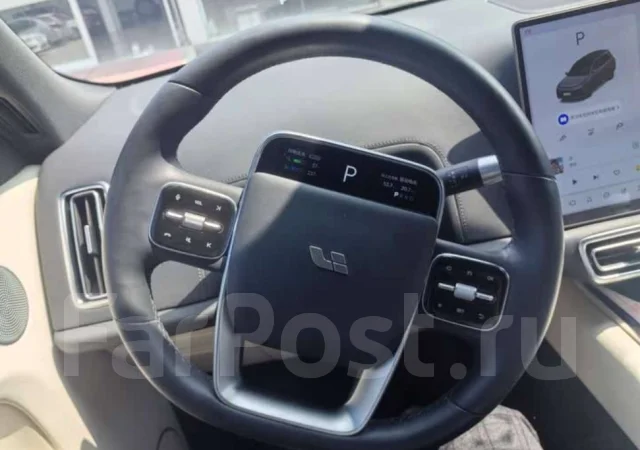 Li L9. �������, 4wd, 1.5 (154��.�.), ������, 2 400����. ��, �/�. ��� ����� �� ������������ ����