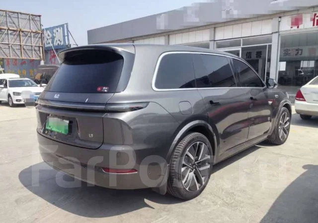 Li L9. �������, 4wd, 1.5 (154��.�.), ������, 2 400����. ��, �/�. ��� ����� �� ������������ ����