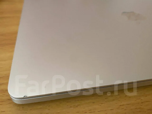 Apple MacBook Pro 13 2017 Mid. 13.3", 2,3����, ��� 8 ��, ���� 128���, WiFi: 1, Bluetooth: 1, ����������� �� 10��. ����