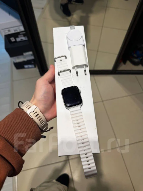 Apple Watch Series 6. GPS, NFC ����