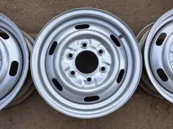 Mazda. 5.5x15", 6x139.7, ET50, �� 93,1���. ����