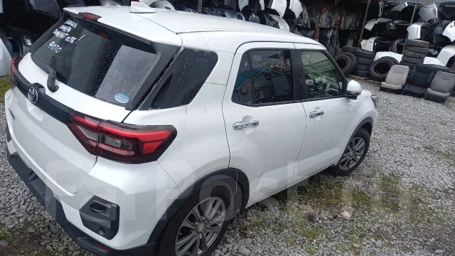 Toyota Raize ����
