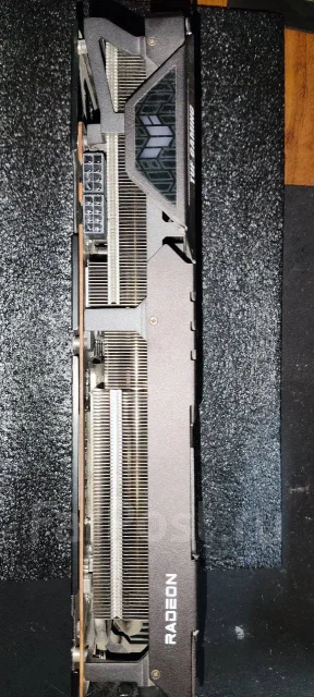 Radeon RX 6700 XT ����