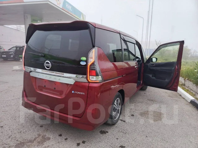 Nissan Serena. �������, ��������, 1.2, ������, 149 000����. ��, �/� ����