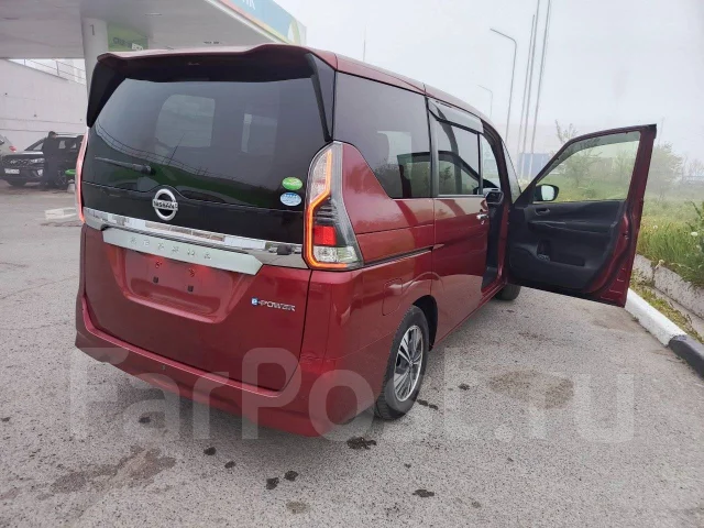 Nissan Serena. �������, ��������, 1.2, ������, 149 000����. ��, �/� ����