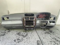 Mitsubishi Chariot. W84 ����