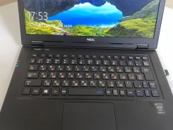 NEC. 13.3", 2,2����, ��� 4 ��, ���� 128���, WiFi: 1, Bluetooth: 1, ����������� �� 2��. ����