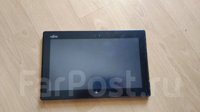 Fujitsu. 11.6", 2,8����, ��� 4 ��, ���� 64���, WiFi: 1, Bluetooth: 1, ����������� �� 5��. ����