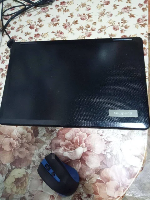 eMachines. ��� 4 �� ����