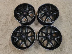 Crimson Club Linea. 8.0/9.0x19", 5x114.3, ET35/35, �� 73���. ����