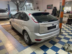 Ford Focus ����