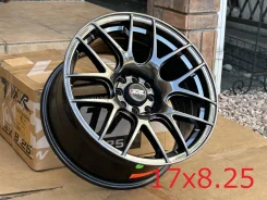 XXR 530. 8.25x17", 4x114.3, ET25, �� 73,1���. ��� ����� �� ������������ ����