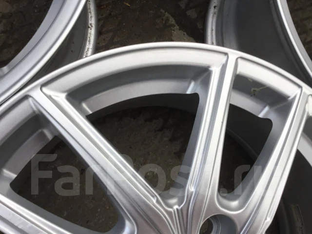 Bridgestone. 7.0x17", 5x114.3, ET45, �� 60,1���. ����