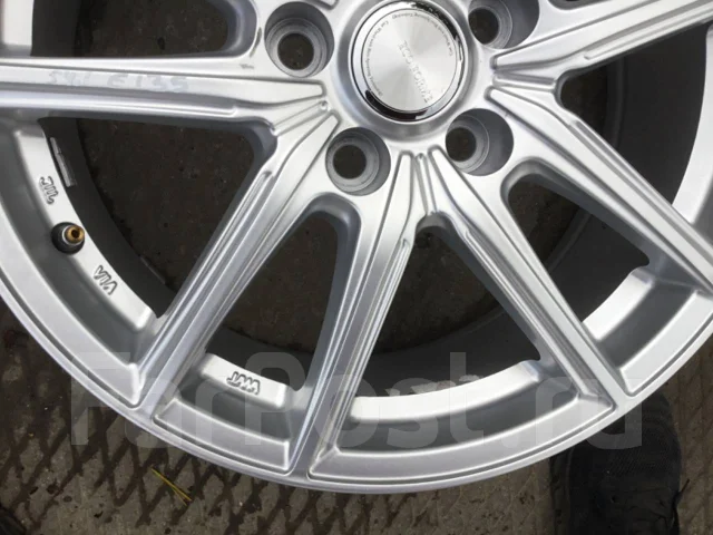 Bridgestone. 7.0x17", 5x114.3, ET45, �� 60,1���. ����