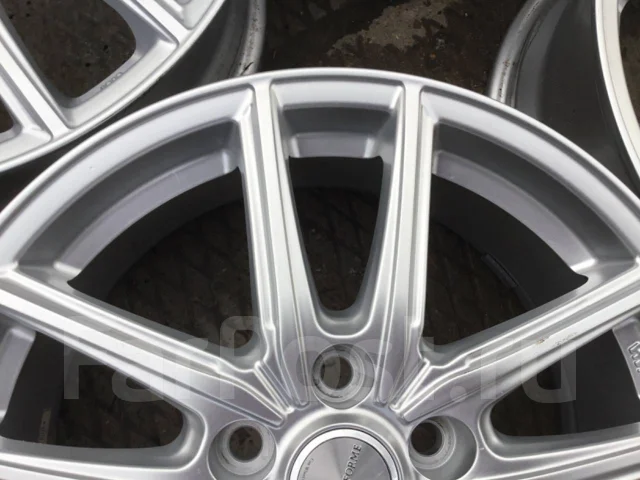 Bridgestone. 7.0x17", 5x114.3, ET45, �� 60,1���. ����