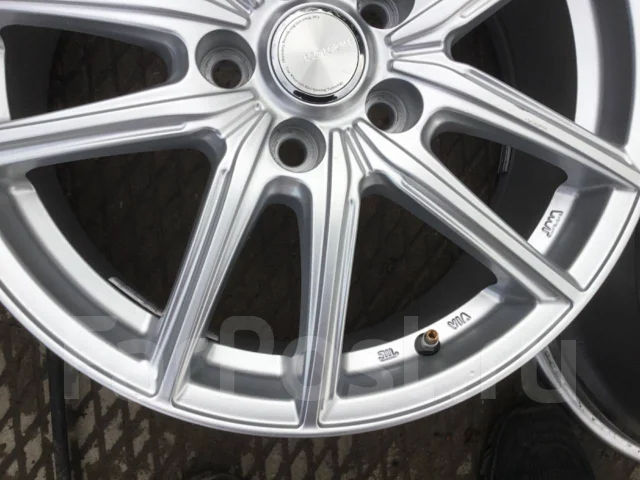 Bridgestone. 7.0x17", 5x114.3, ET45, �� 60,1���. ����