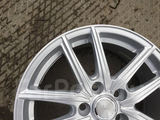 Bridgestone. 7.0x17", 5x114.3, ET45, �� 60,1���. ����