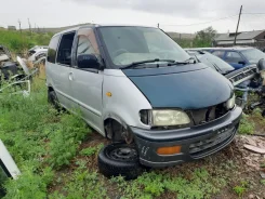 Nissan Serena. KVNC23, CD20 4BD ����