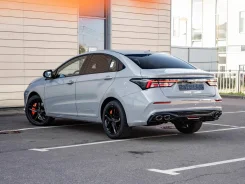 Omoda S5 ����
