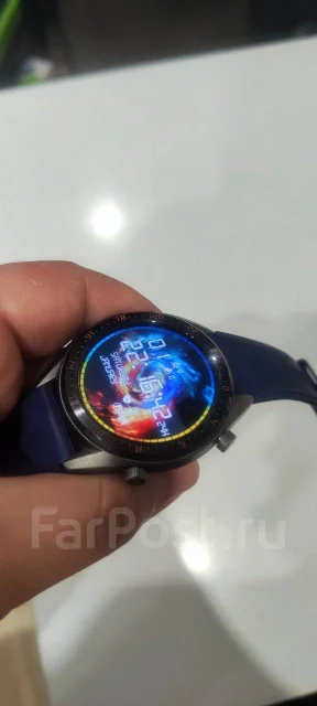 Huawei Watch GT. GPS, IP67, IP68 ����