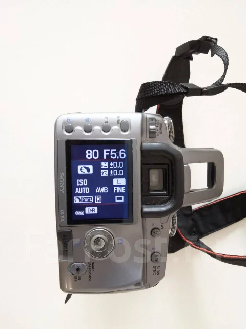 Sony Alpha DSLR-A100 ����