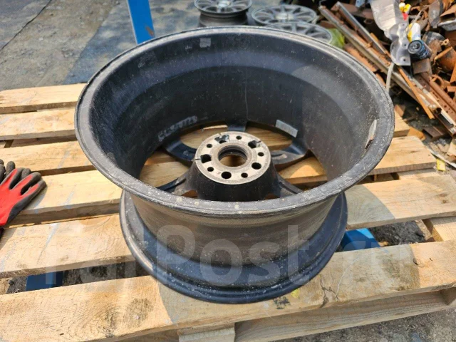 Work Emotion XT7. 9.5x18", 5x114.3, ET20 ����