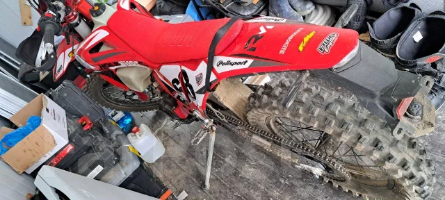 Regulmoto Holeshot Red Edition. 300����. ��., ��������, ���������, ������ �� �� ����