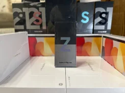 Samsung Galaxy Z Flip3 5G. �����, 256 ��, ����������, 4G LTE, 5G, Dual-SIM, NFC ����