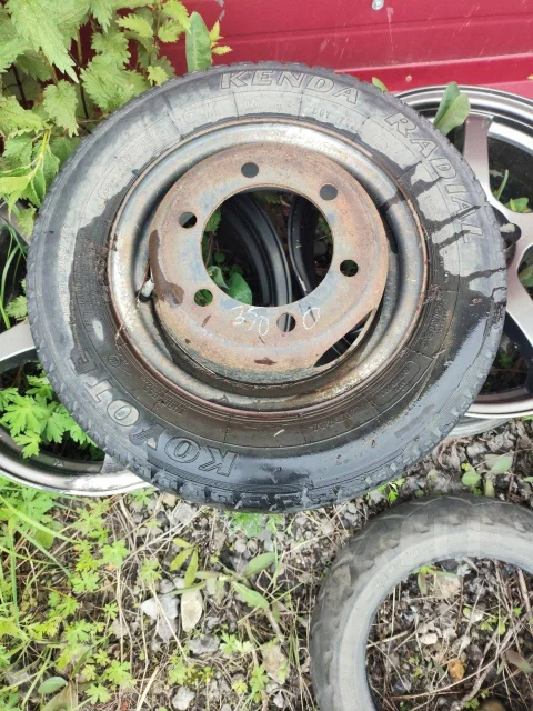 Kenda Koyote KR06. ������, �/�, ����� 40 % ����