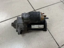 ������� ���� ���� 4 Renault Clio 4 233008223R 233008223R ����