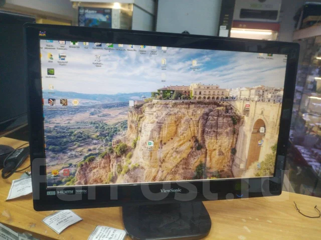 ViewSonic. 22", ���������� �� (LCD, LED, QLED) ����