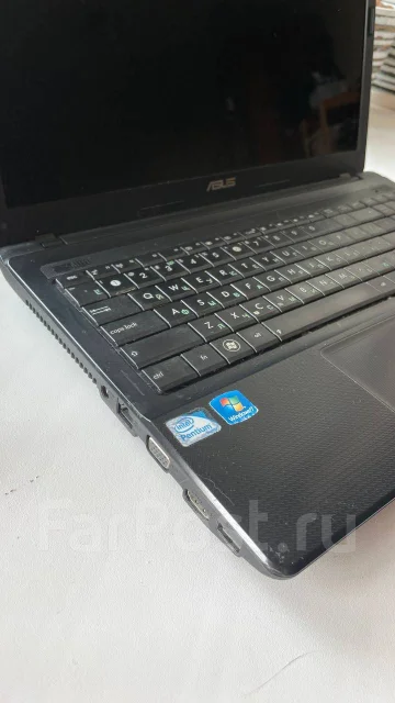 Asus X54C. 15", 1,6����, ��� 2048 ��, ���� 320���, WiFi: 1, ����������� �� 1��. ����