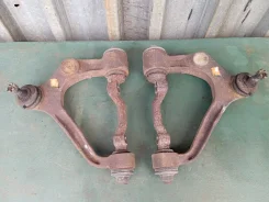 ������� ������ � ������� Toyota Hiace Regius KCH40 2WD 4806729095 ����