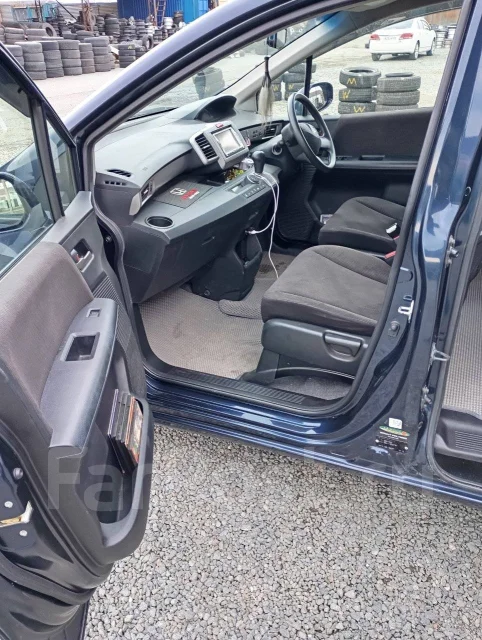 Honda Freed. ��������, ��������, 1.5 (118��.�.), ������, 128 000����. �� ����