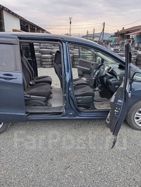 Honda Freed. ��������, ��������, 1.5 (118��.�.), ������, 128 000����. �� ����