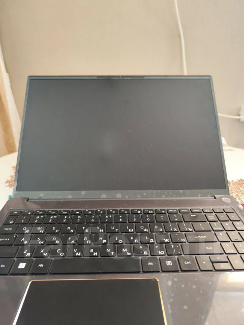 Firebat U6. 16.1", ��� 32 ��, ���� 1 024���, WiFi: 1, Bluetooth: 1, ����������� �� 8��. ����