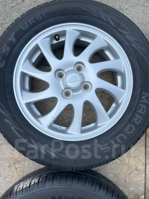 Daihatsu. 4.5x15", 4x100, ET45 ����