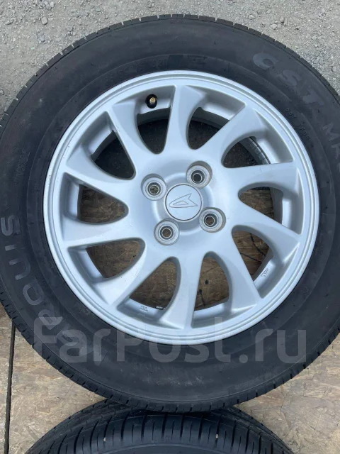 Daihatsu. 4.5x15", 4x100, ET45 ����