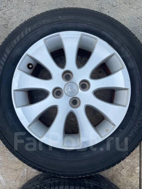 Daihatsu. 6.0x15", 4x100, ET40 ����