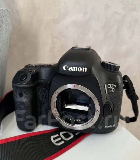 Canon EOS 5D Mark III ����
