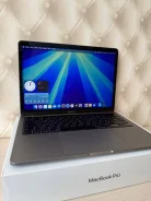 Apple MacBook. WiFi: 1, Bluetooth: 1 ����