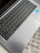 Huawei MateBook B3. 14.1", 2����, ��� 16 ��, ���� 512���, WiFi: 1, Bluetooth: 1, ����������� �� 6��. ����