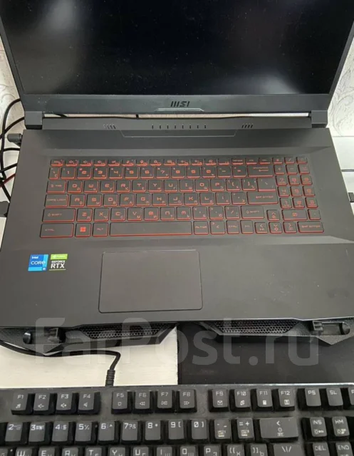 MSI Katana GF76. 17.3", 2,7����, ��� 16 ��, ���� 500���, WiFi: 1, Bluetooth: 1, ����������� �� 5��. ����