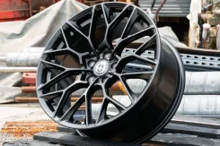 HRE. 8.5x19", 5x114.3, ET35, �� 73,1���. ����