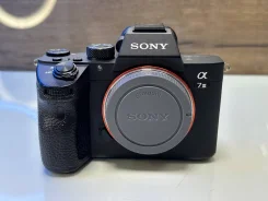 Sony Alpha ILCE-7 III Body ����