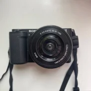 Sony Alpha ZV-E-10 Kit. 20 � ����� ��, ���: 3� ����