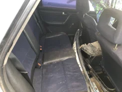 Audi 100 ����