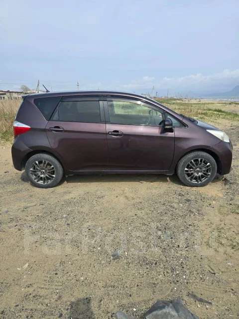 Toyota Ractis. ��������, 4wd, 1.5 (103��.�.), ������, 142 361����. �� ����