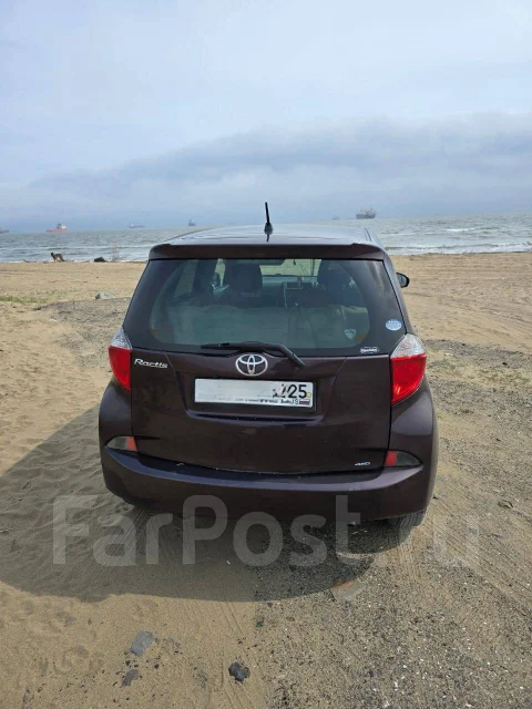 Toyota Ractis. ��������, 4wd, 1.5 (103��.�.), ������, 142 361����. �� ����