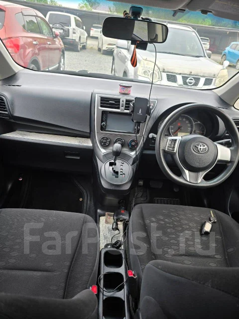 Toyota Ractis. ��������, 4wd, 1.5 (103��.�.), ������, 142 361����. �� ����